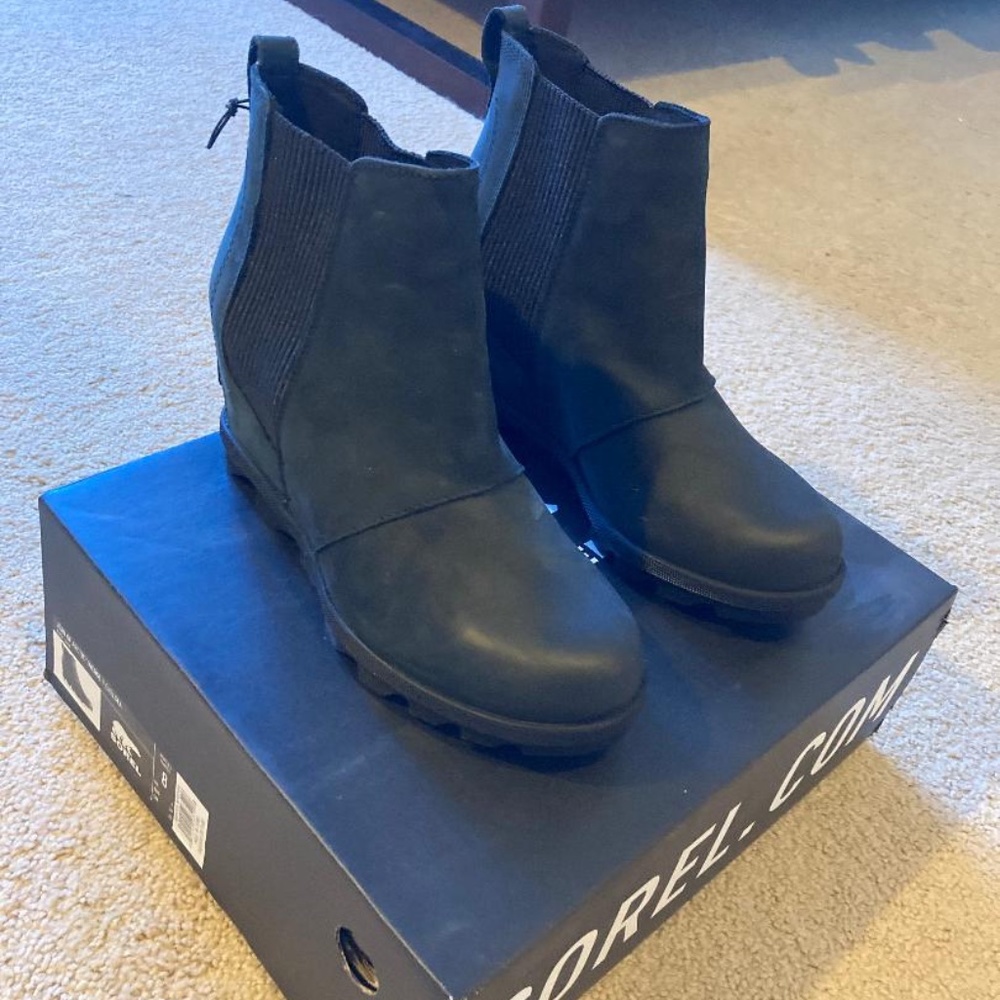 Sorel Joan of Arctic  Wedge II Chelsea Boots, sz. 8